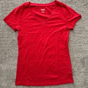 Mission t shirt with v neck. True red.